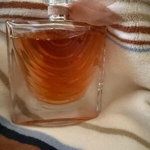 Lancome Women's Fragrance with Warm Amber Hues